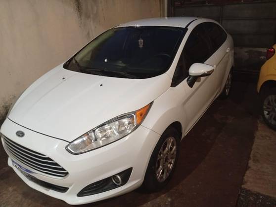 FORD FIESTA 1.6 SE SEDAN 16V FLEX 4P POWERSHIFT